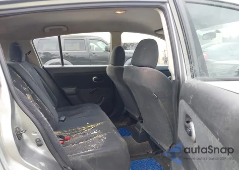 2011 Nissan Versa 1.8S z USA, uszkodzony, nr VIN 3N1BC1CP2BL390431